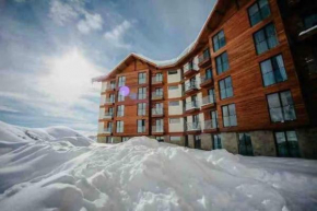 Bura's 2 room apartment in New Gudauri with view